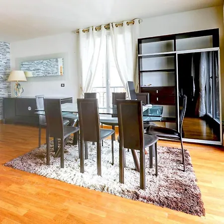 Porte Dauphine With Terrace 16th - No Parties Apartment
