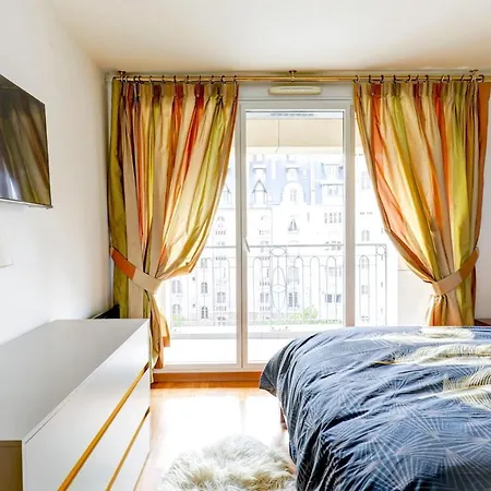 Porte Dauphine With Terrace 16th - No Parties *